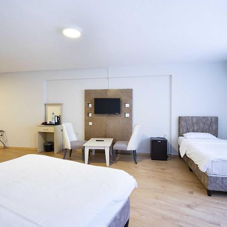 Hotel Libiza Gebze Esterno foto